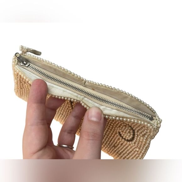Vintage hand-beaded Clutch - Picture 5 of 9